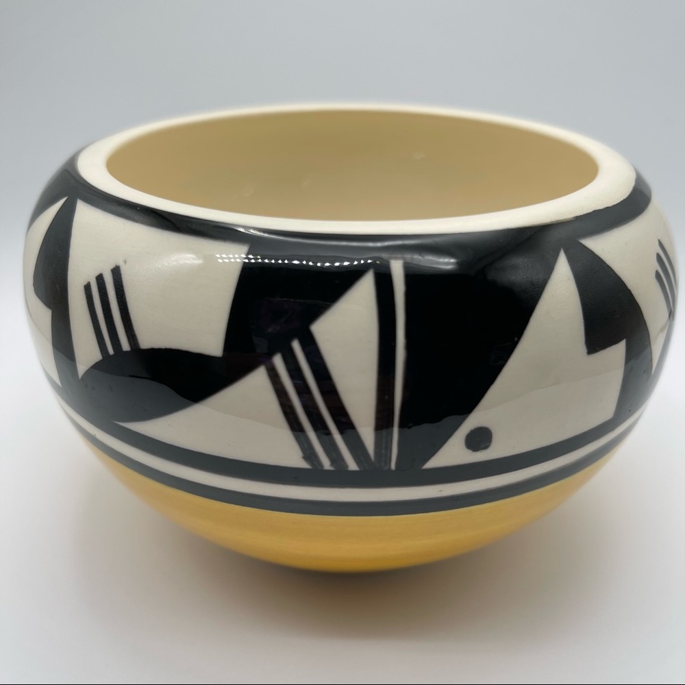 🎉HP🎉 BNWOT Ute Mountain Tribe Pottery - Picture 2 of 8